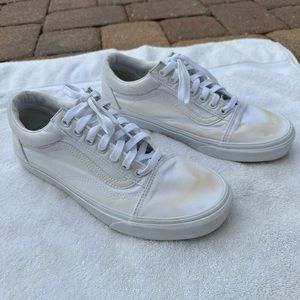 Van’s Authentic skater shoes